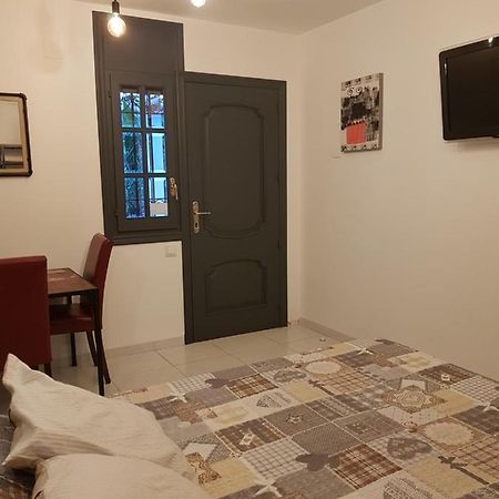 Da Vinci Room Villa Blanca Камбрильс Экстерьер фото